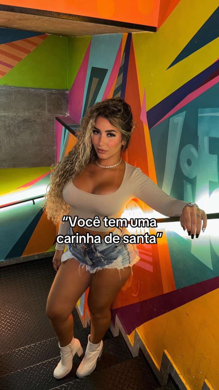 @Lara Emanuelle