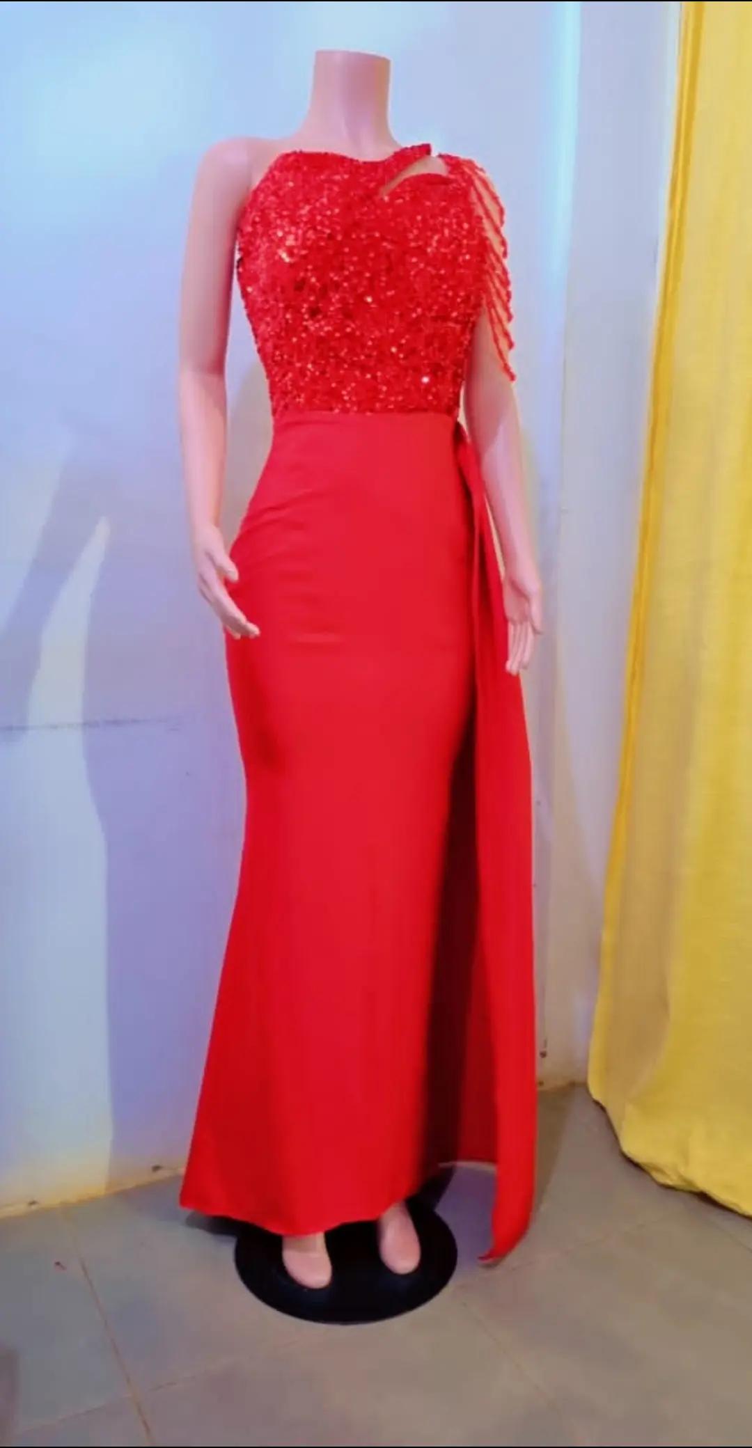 @Dazzlyn_Designs
