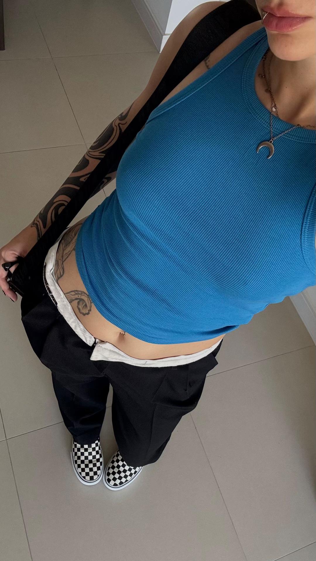 @Lara