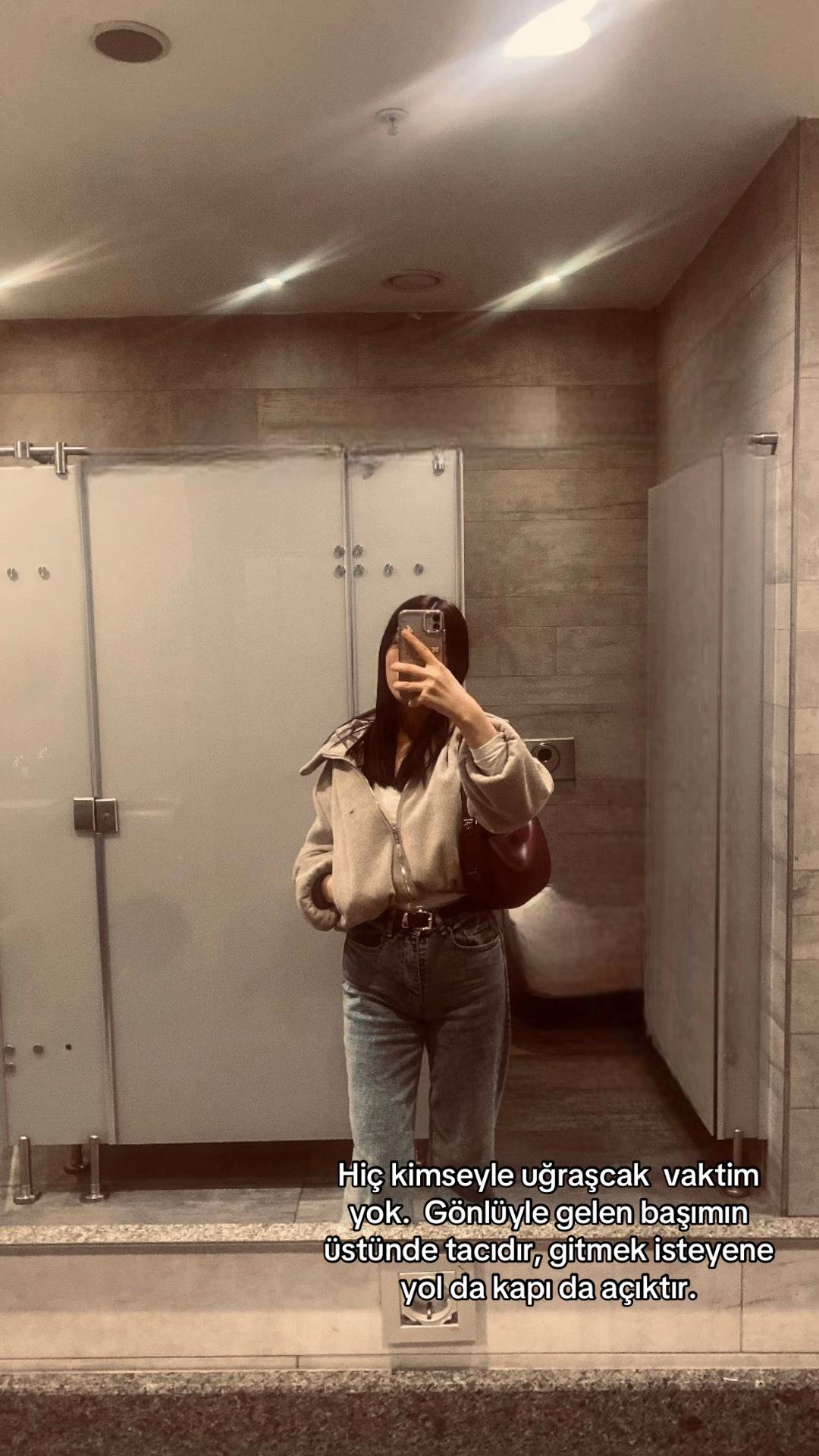 @๐. ๐พ.