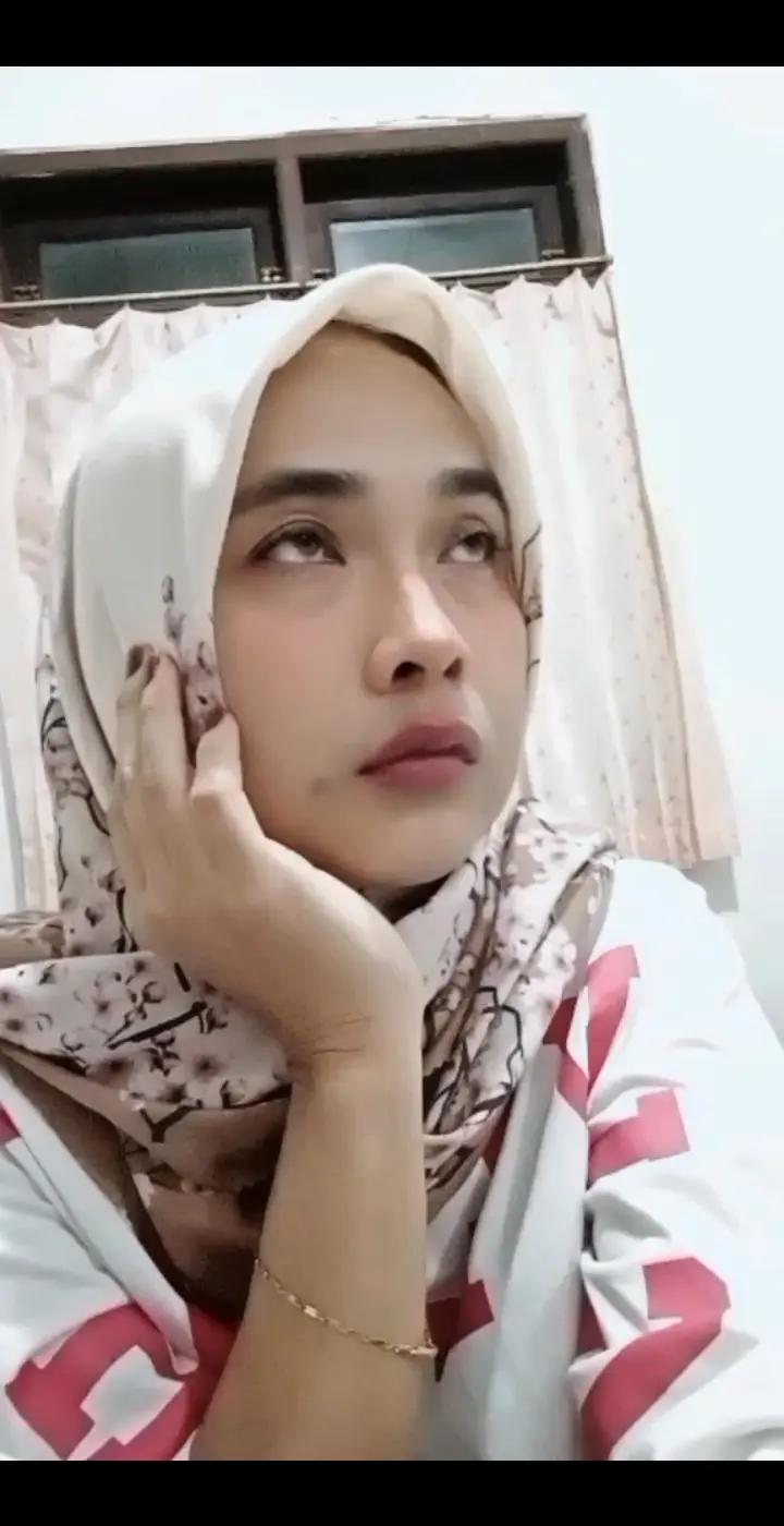 @Nihaa 🌈