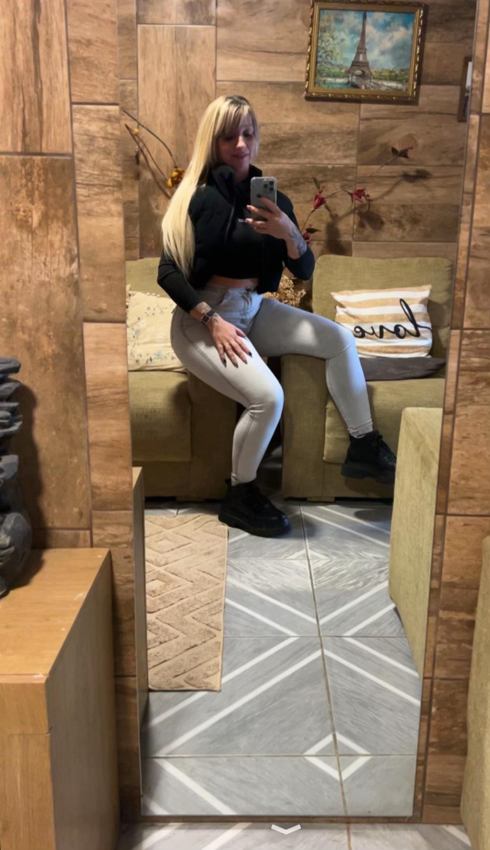 @Paola