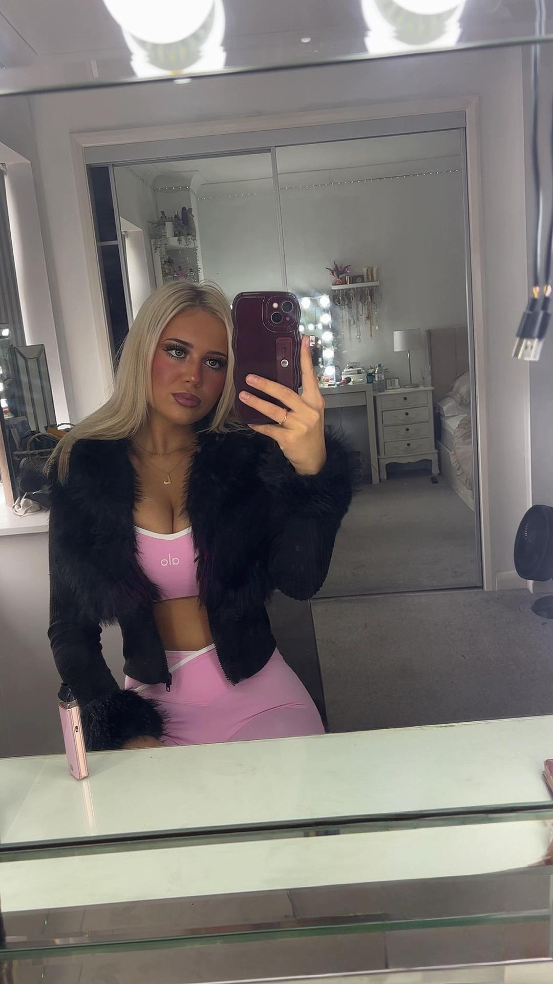 @lucieandersonxx