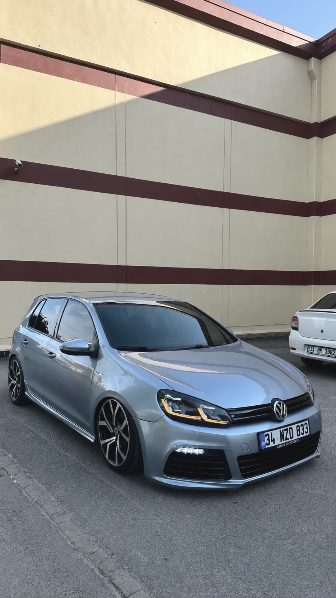 @BUZMOTORS