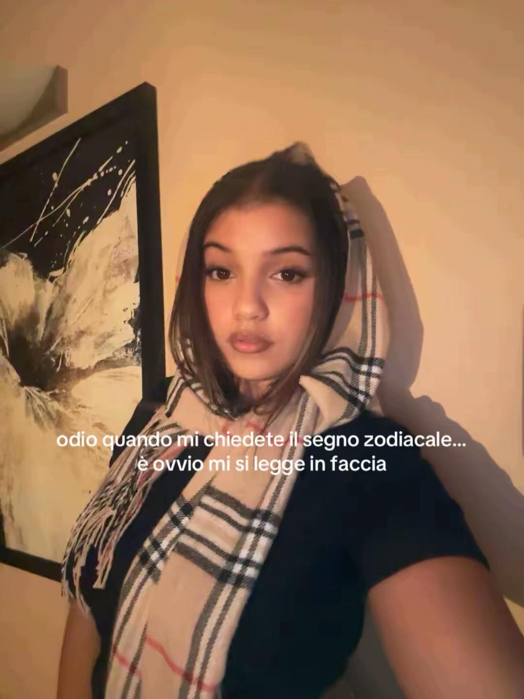 @essy🦋