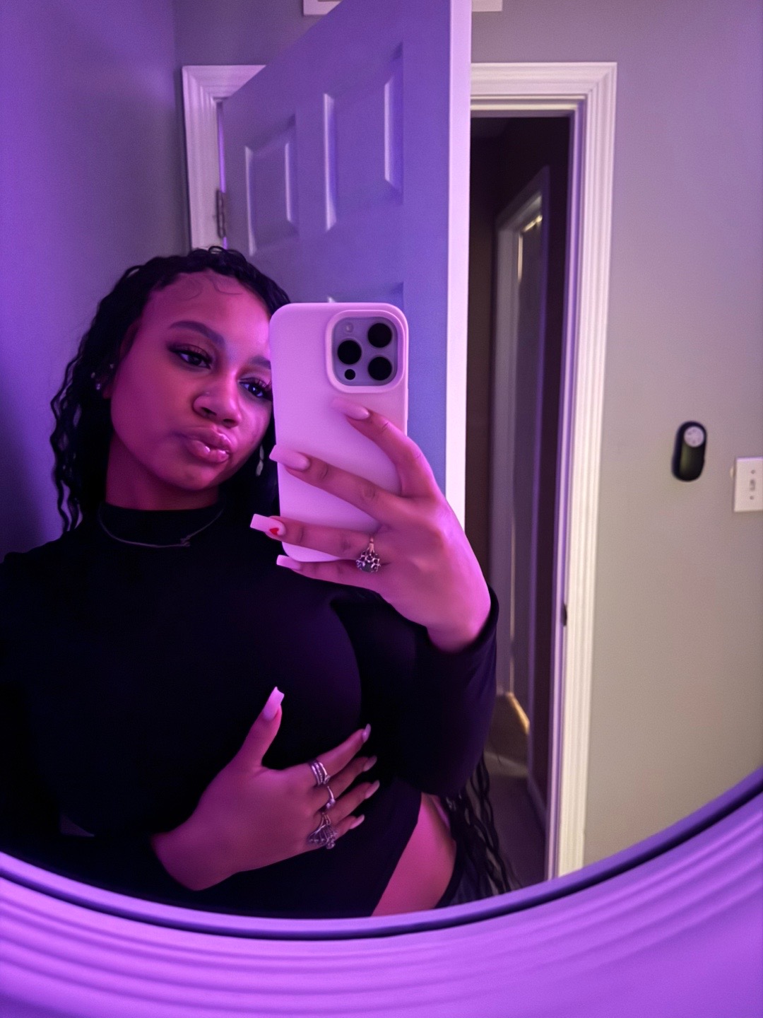 @whoisnialing
