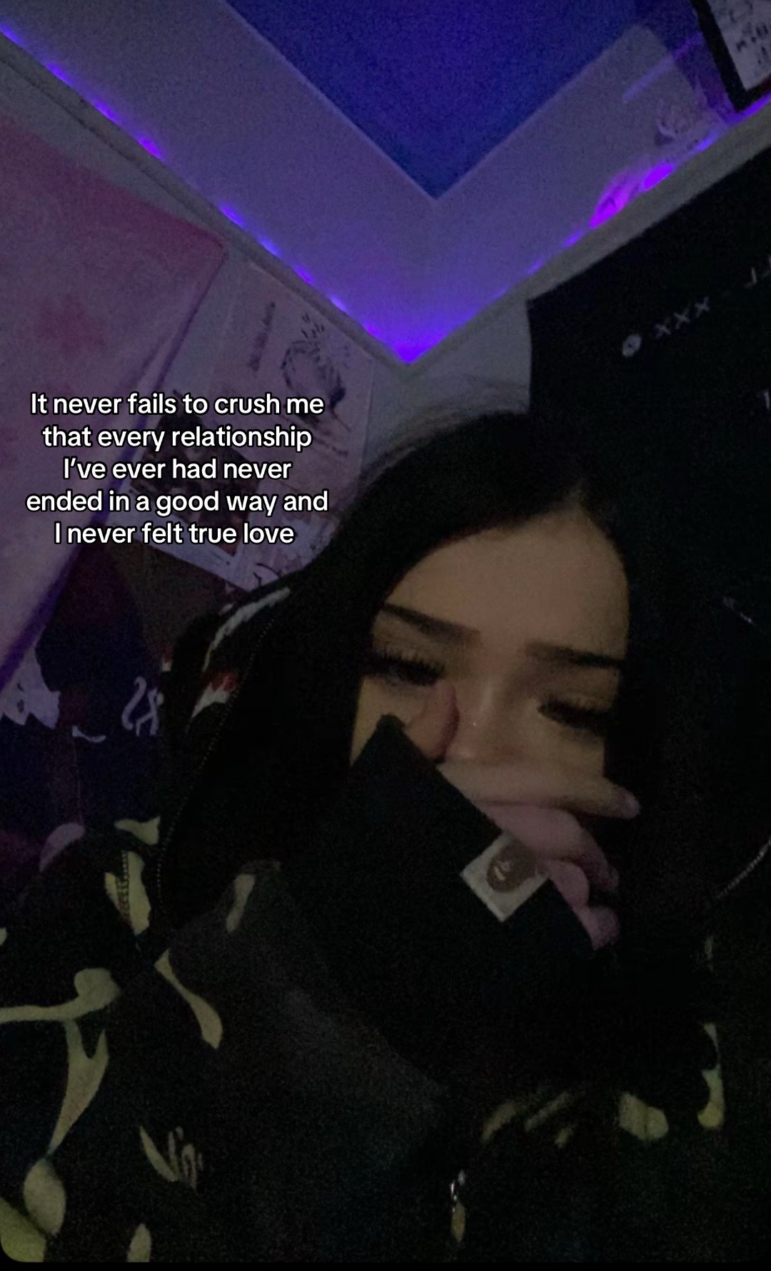 @𝓜🧟&zwj;♀️