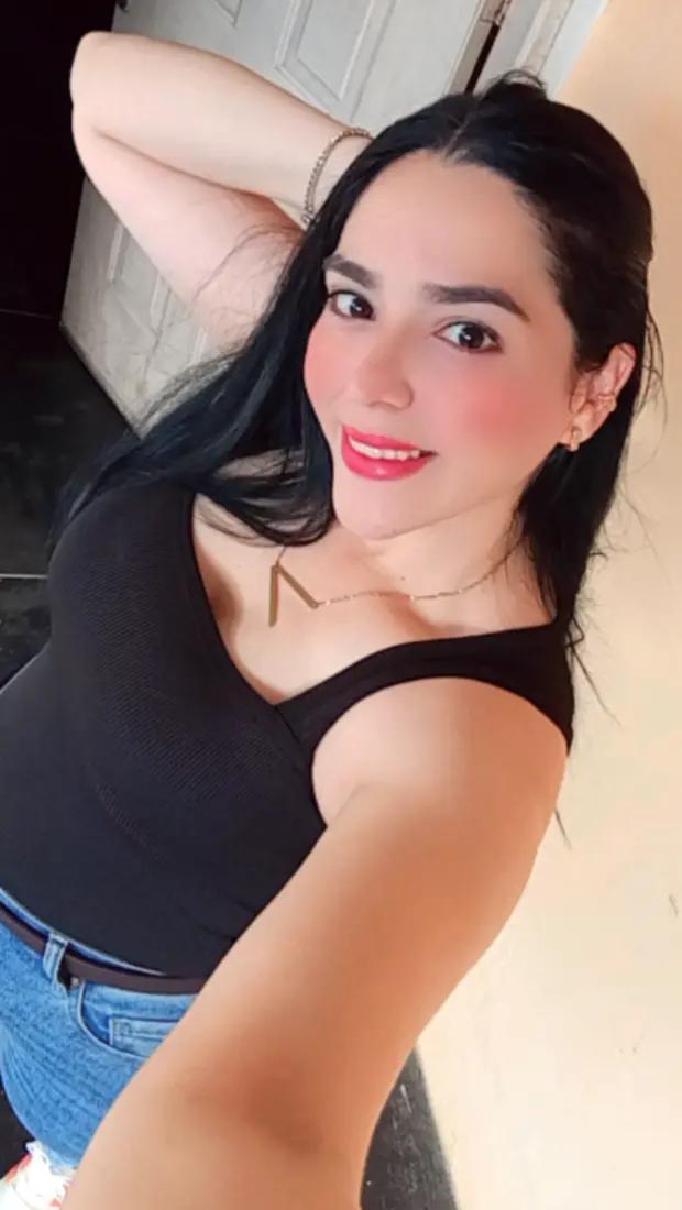 @Valeria largo💖