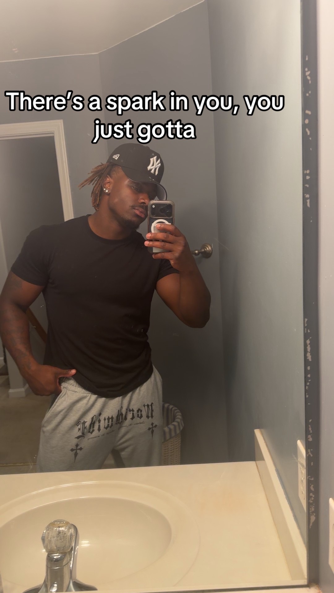 @Q