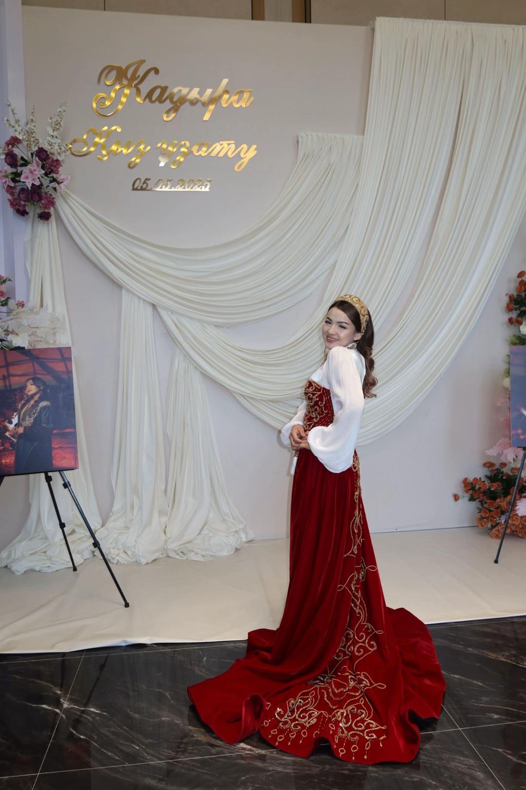 @Zhadyra