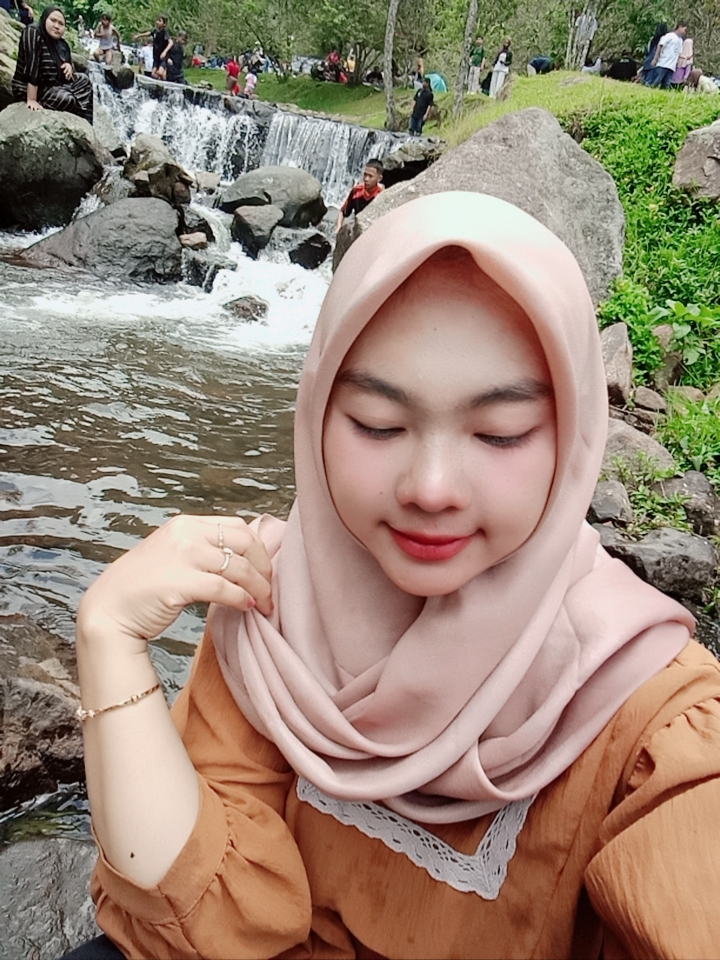 @Dewiwulan97