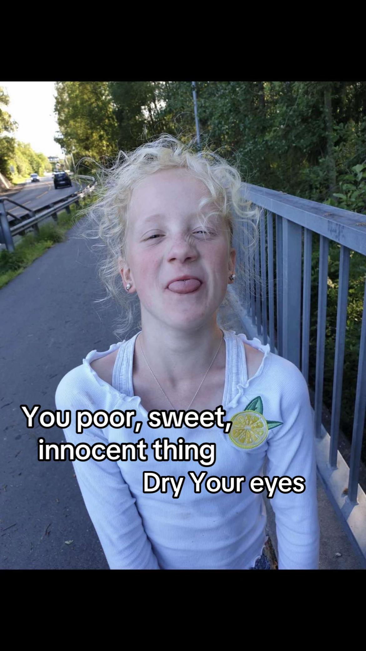 @<3