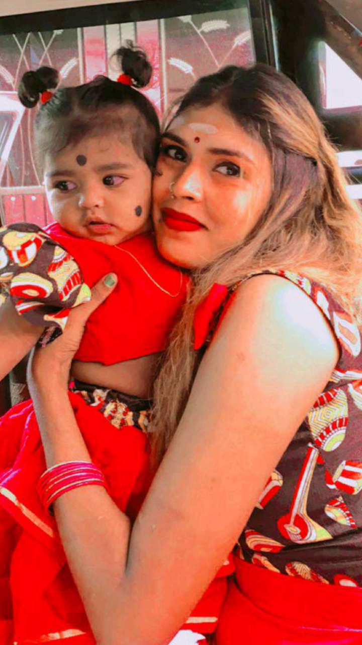 @❤️🖤MAGES VARSHINI 🖤❤️ 167218