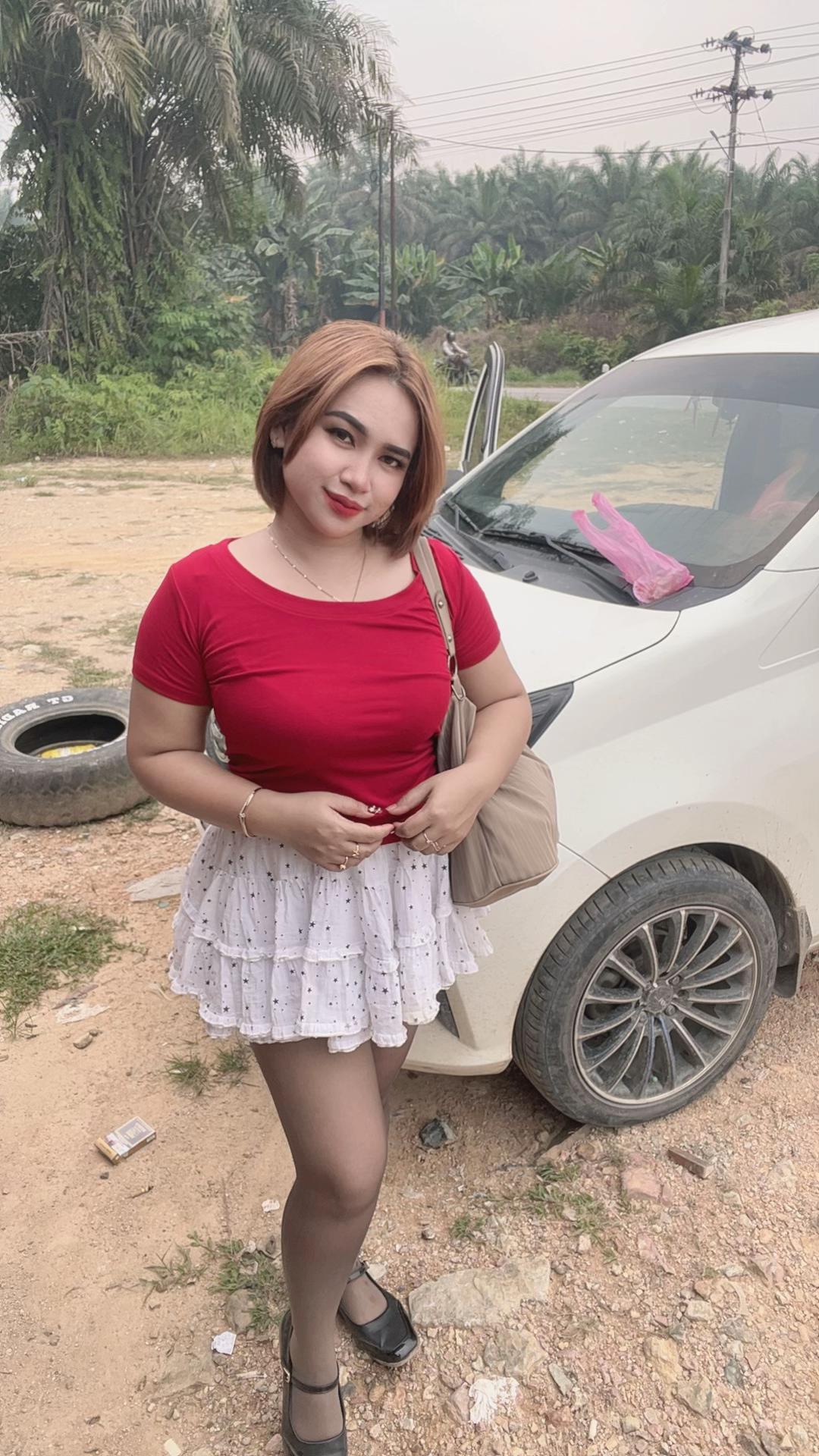 @julia frinella sari