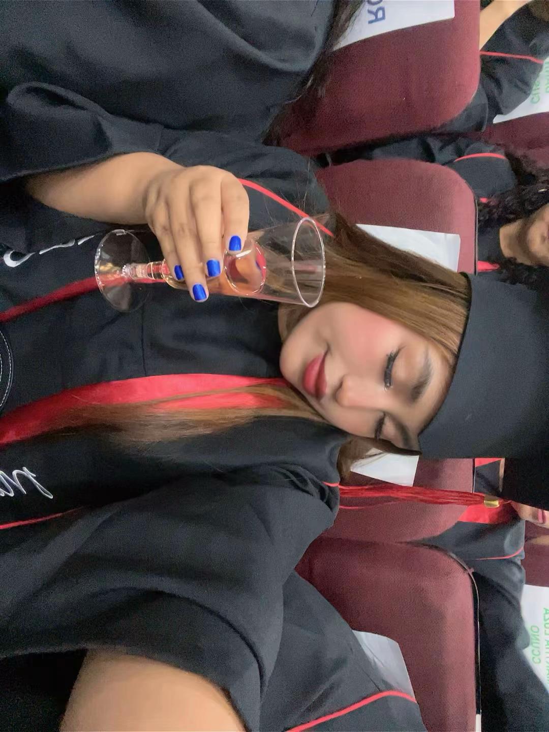 @ANGELICA CJ👩🏻&zwj;⚕️🩺&👩🏻&zwj;✈️✈.