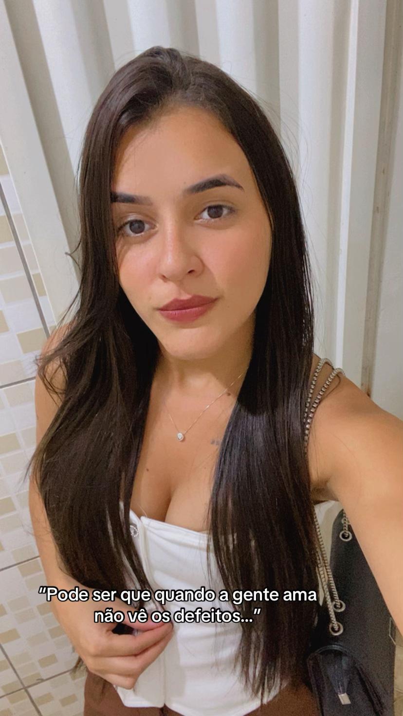 @leticiacard___