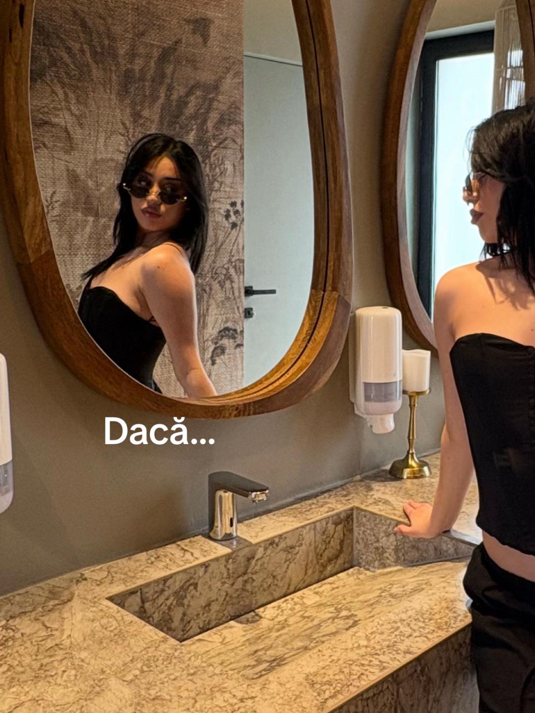 @Amalia🥰