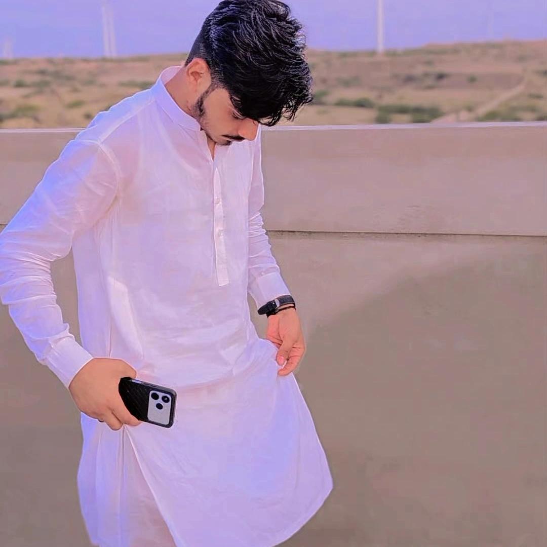 @معصوم پرندہ ظالم شکاری🦜🐦🥷