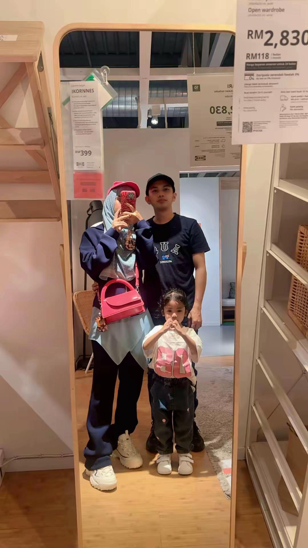 @BeLLa Ahmad Nazri