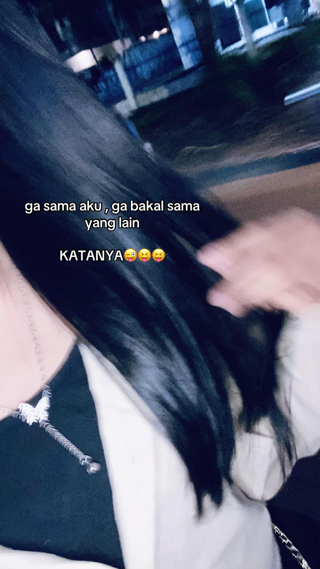 @velourarzz