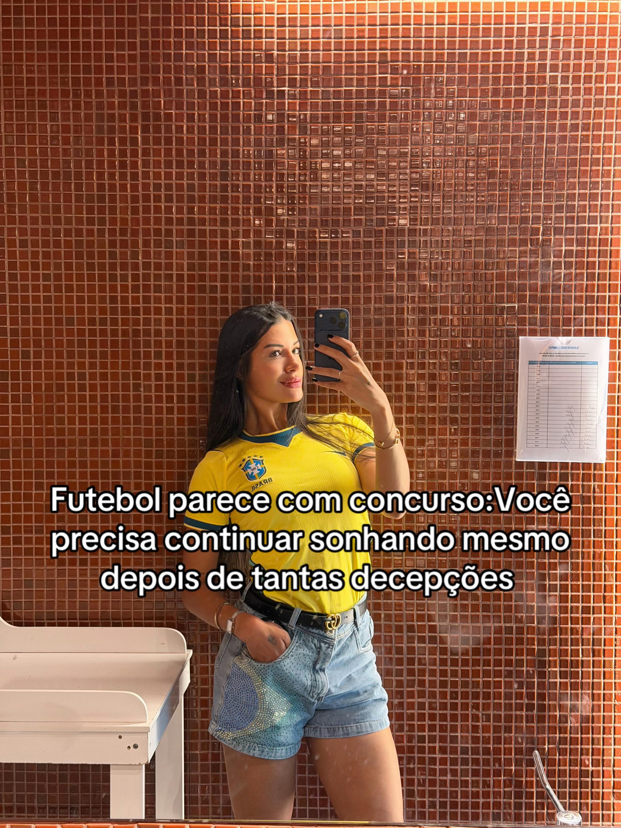 @Vit&oacute;ria Mendes