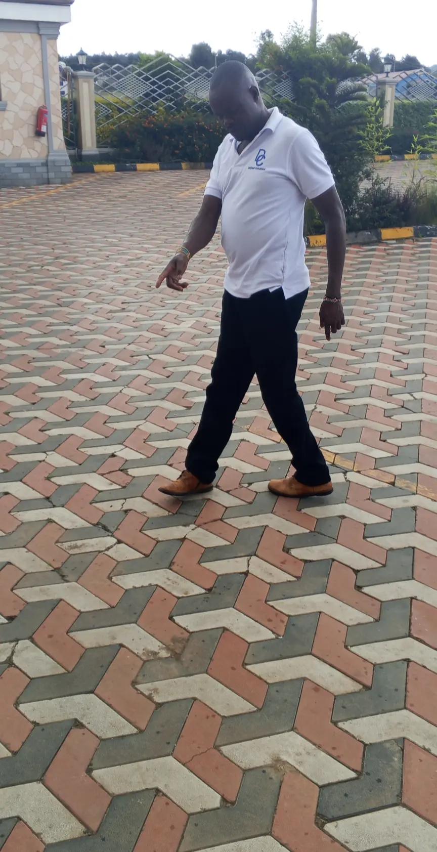 @Papa254_