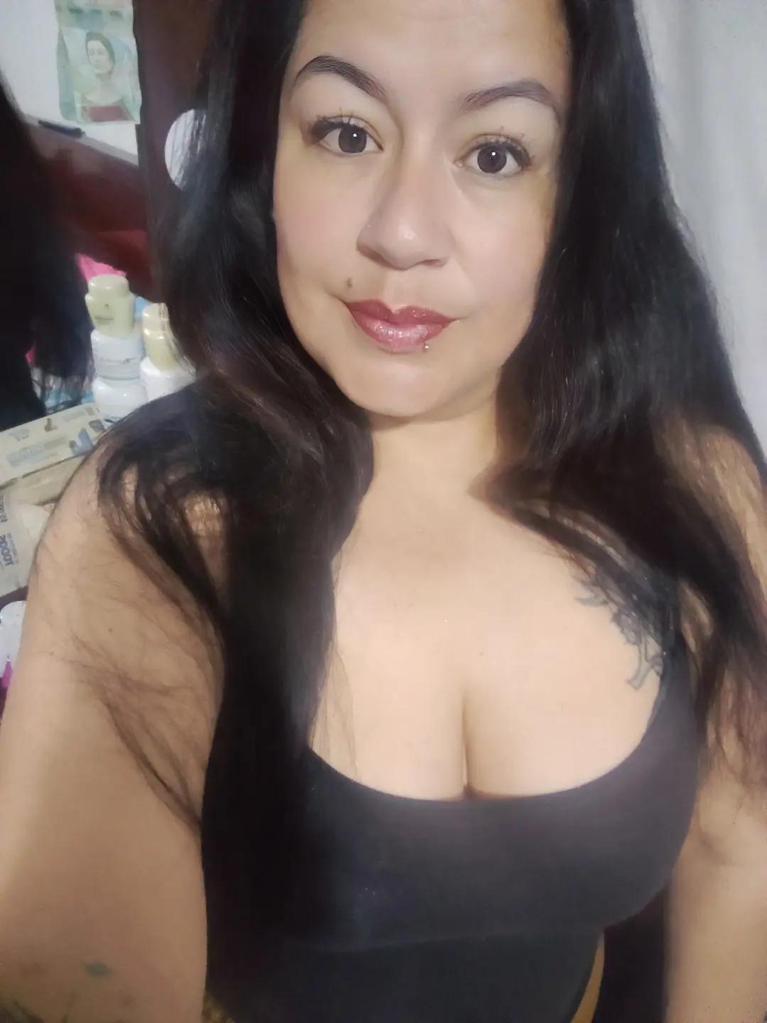 @jazminvalencia305