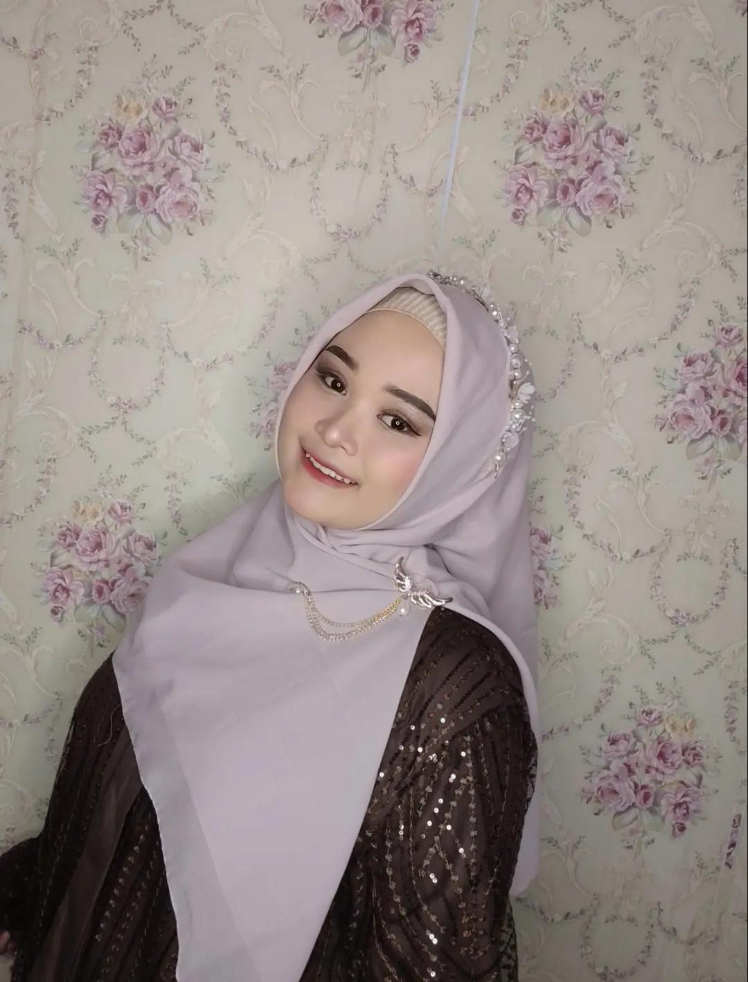 @Niniknur