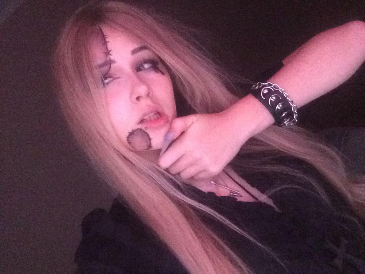 @addictedtoyoulikeadrug