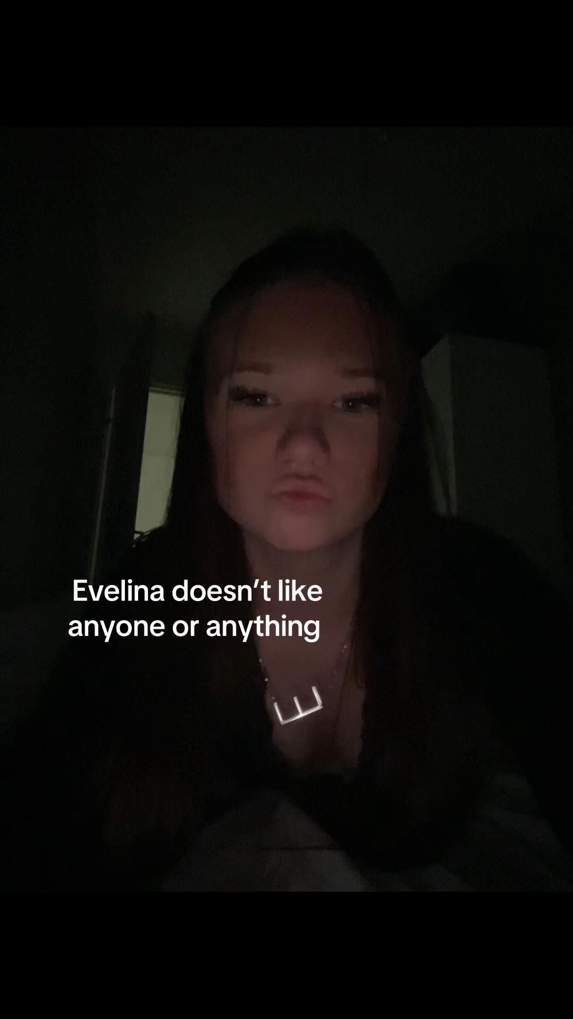 @𝓔𝓿𝓮𝓵𝓲𝓷𝓪