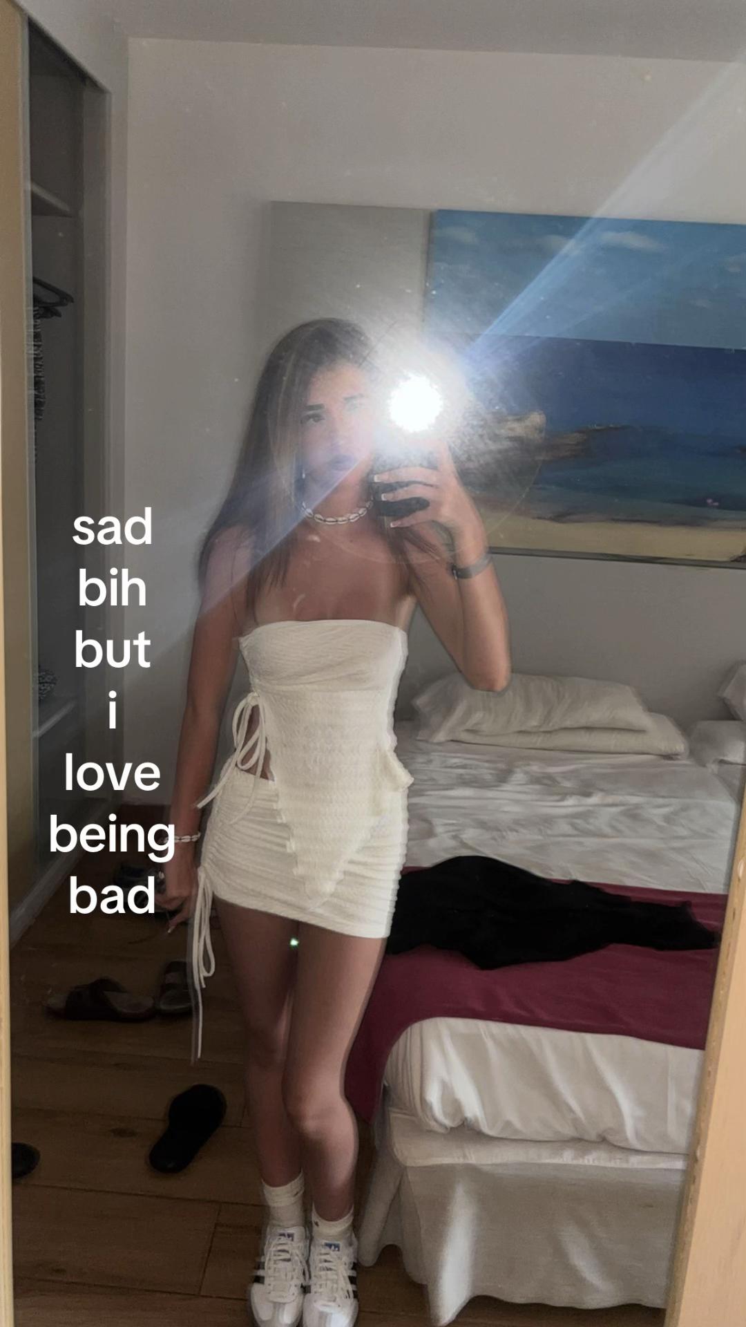 @🦄