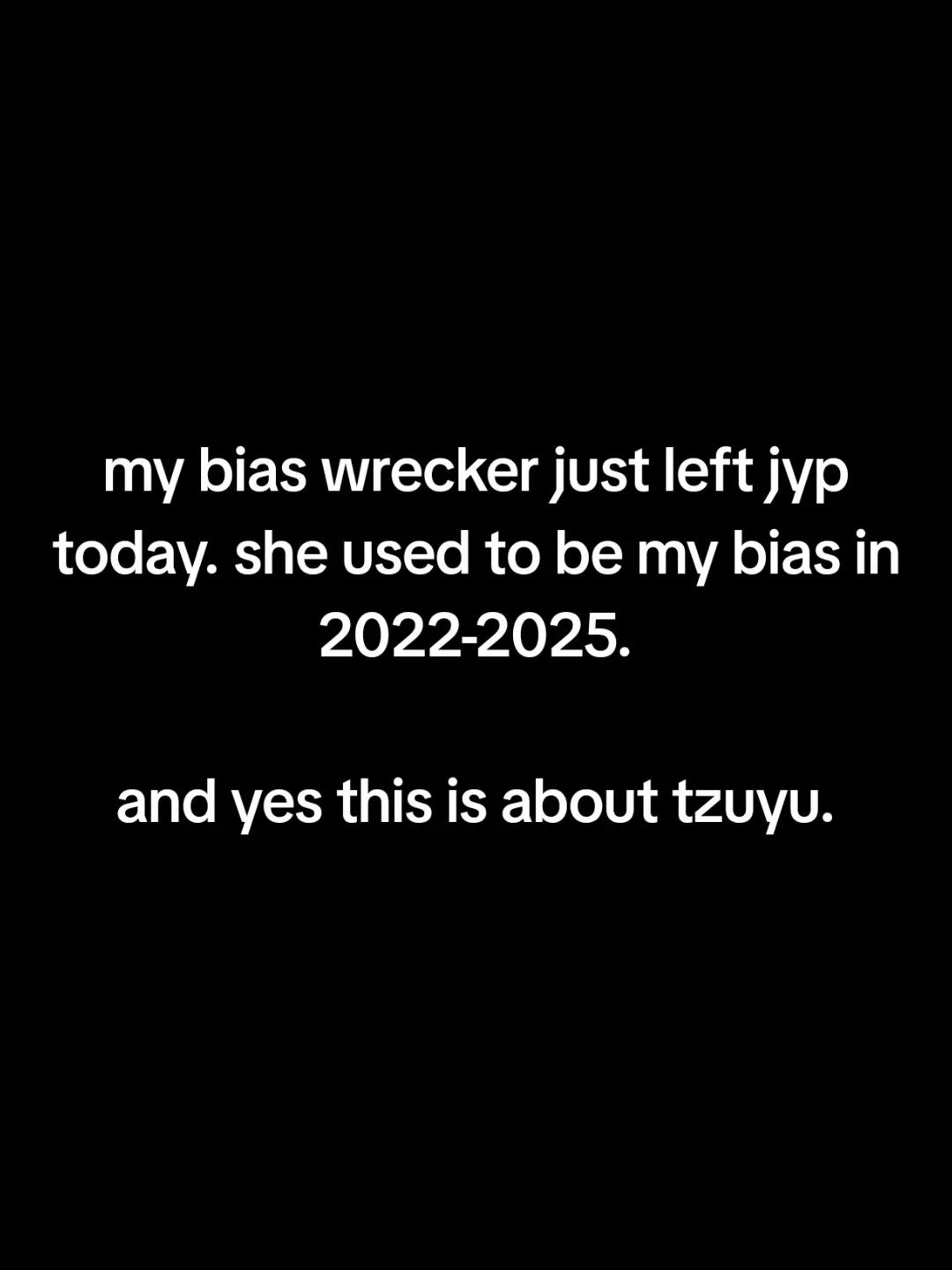@chuu from loona