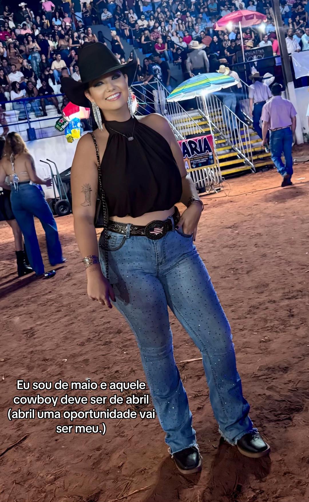 @Emillypeerez