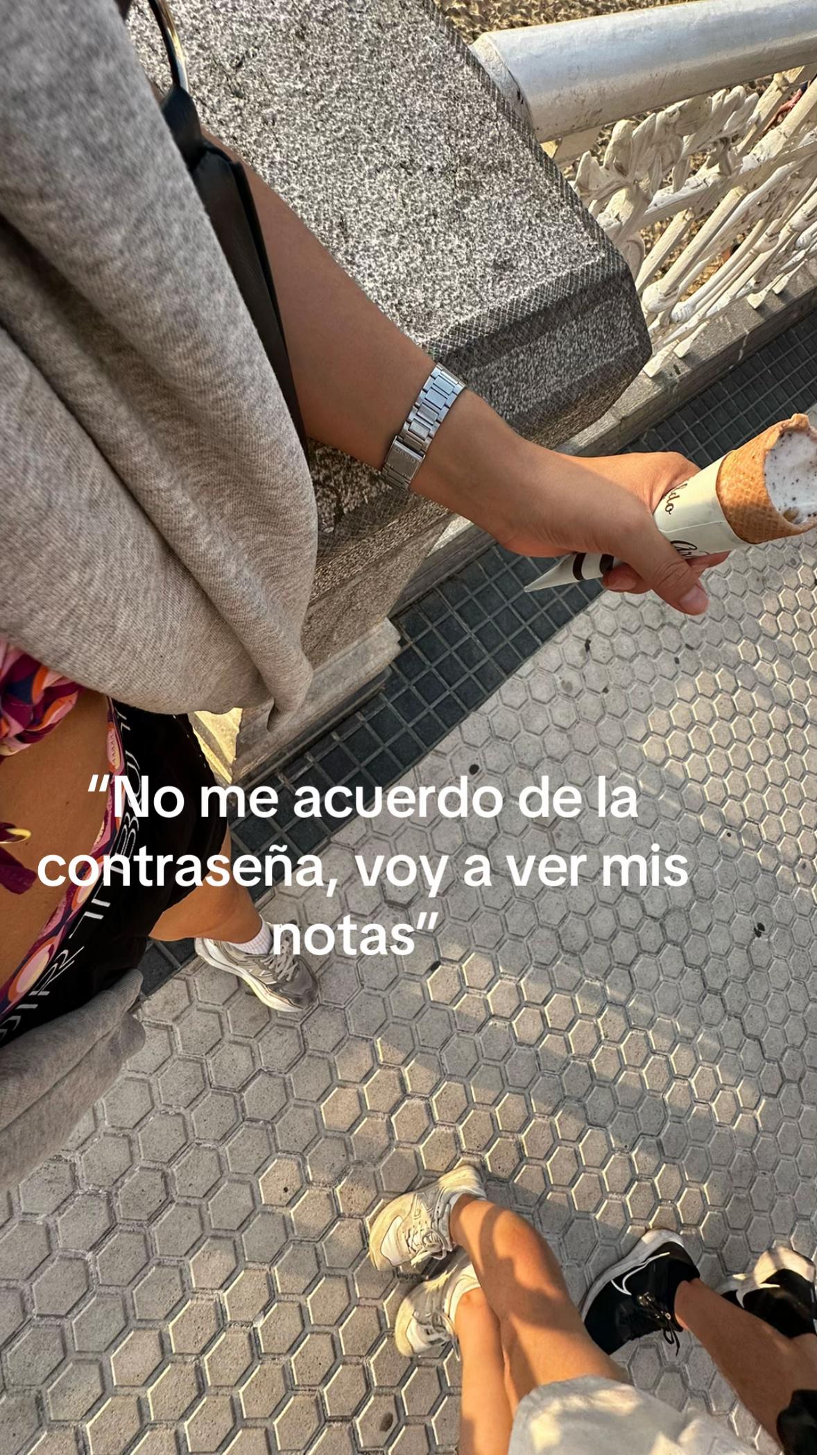 @Zunely_