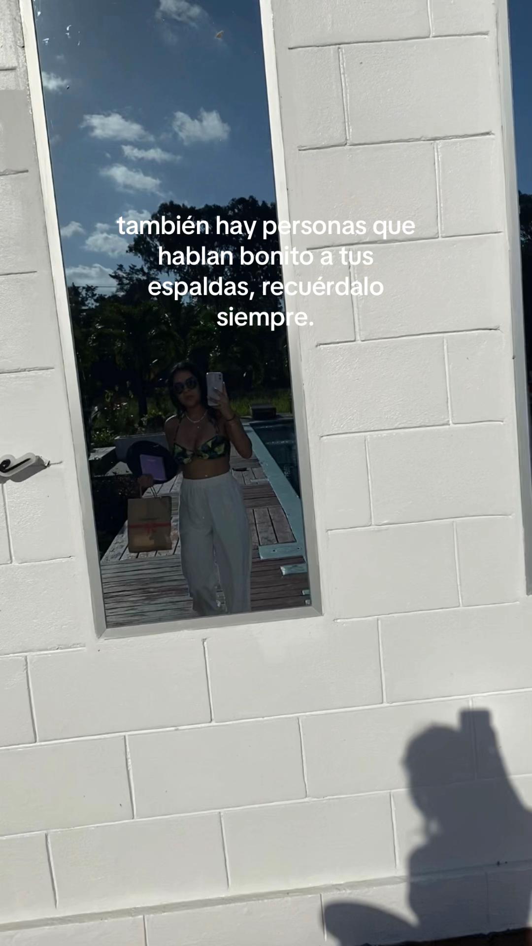 @M A R 🏝️