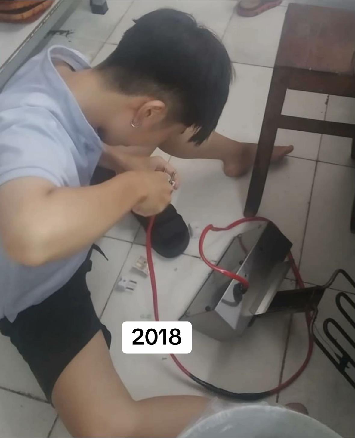 @Kh&aacute;nh &Aacute;o Nịt Tomboy Trans