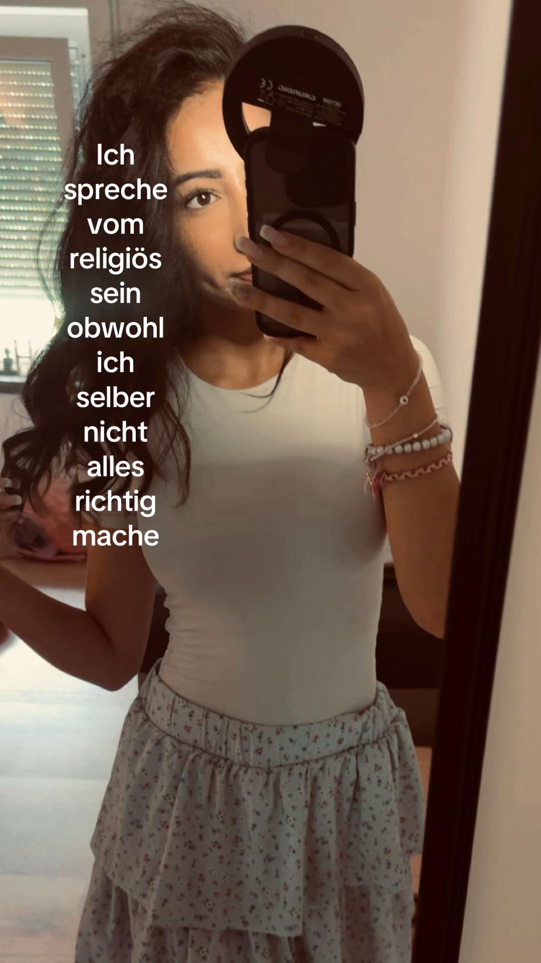 @𝓨