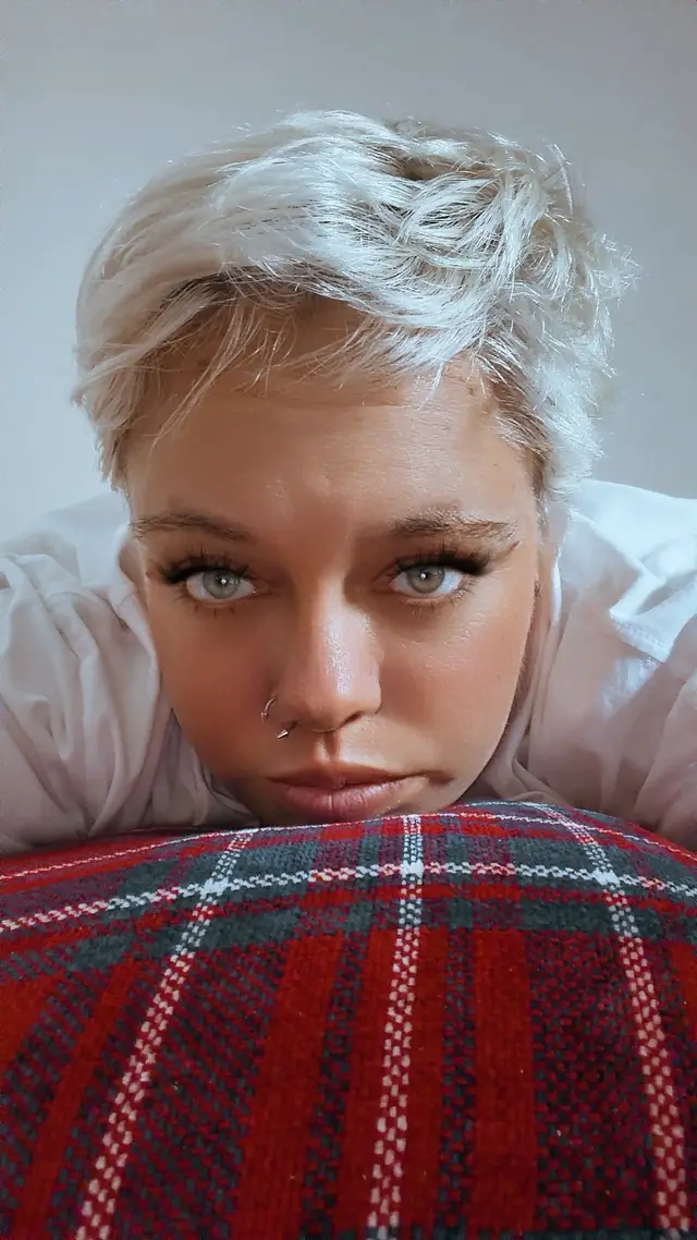 @BOUNCEEMBINGBONGS.5711😏💋🍒🖤