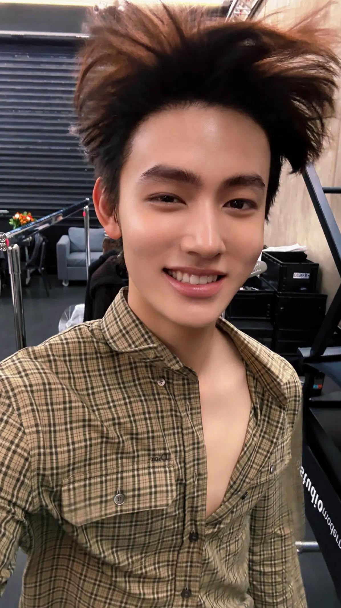 @rạp xiếc jjmks