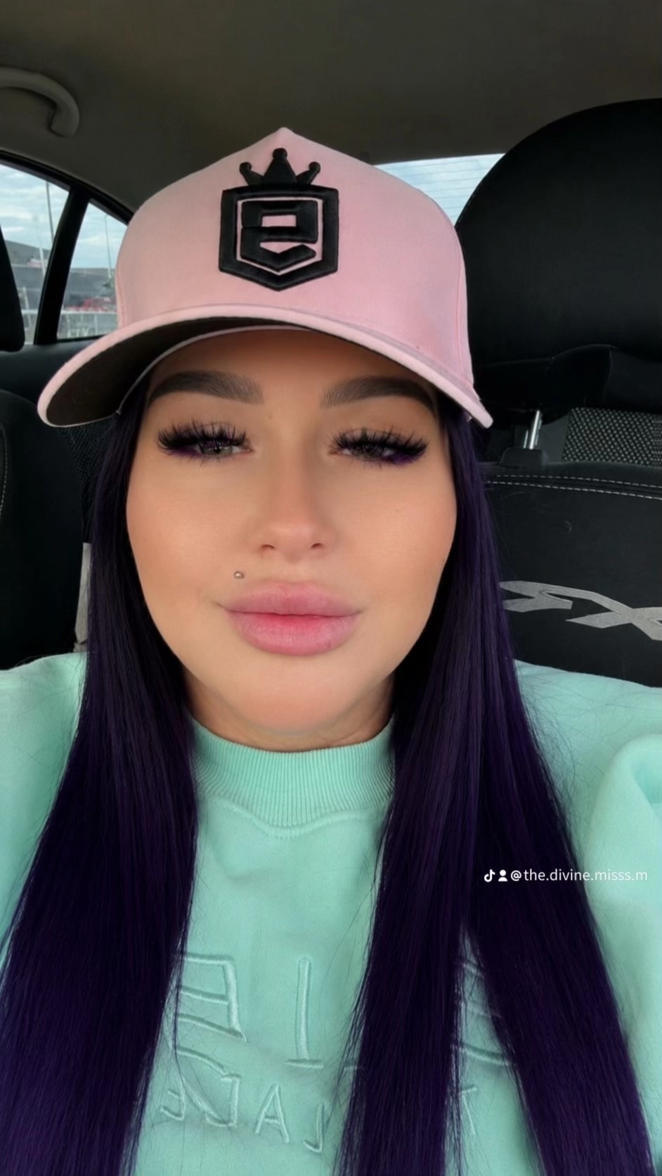 @the.divine.misss.m