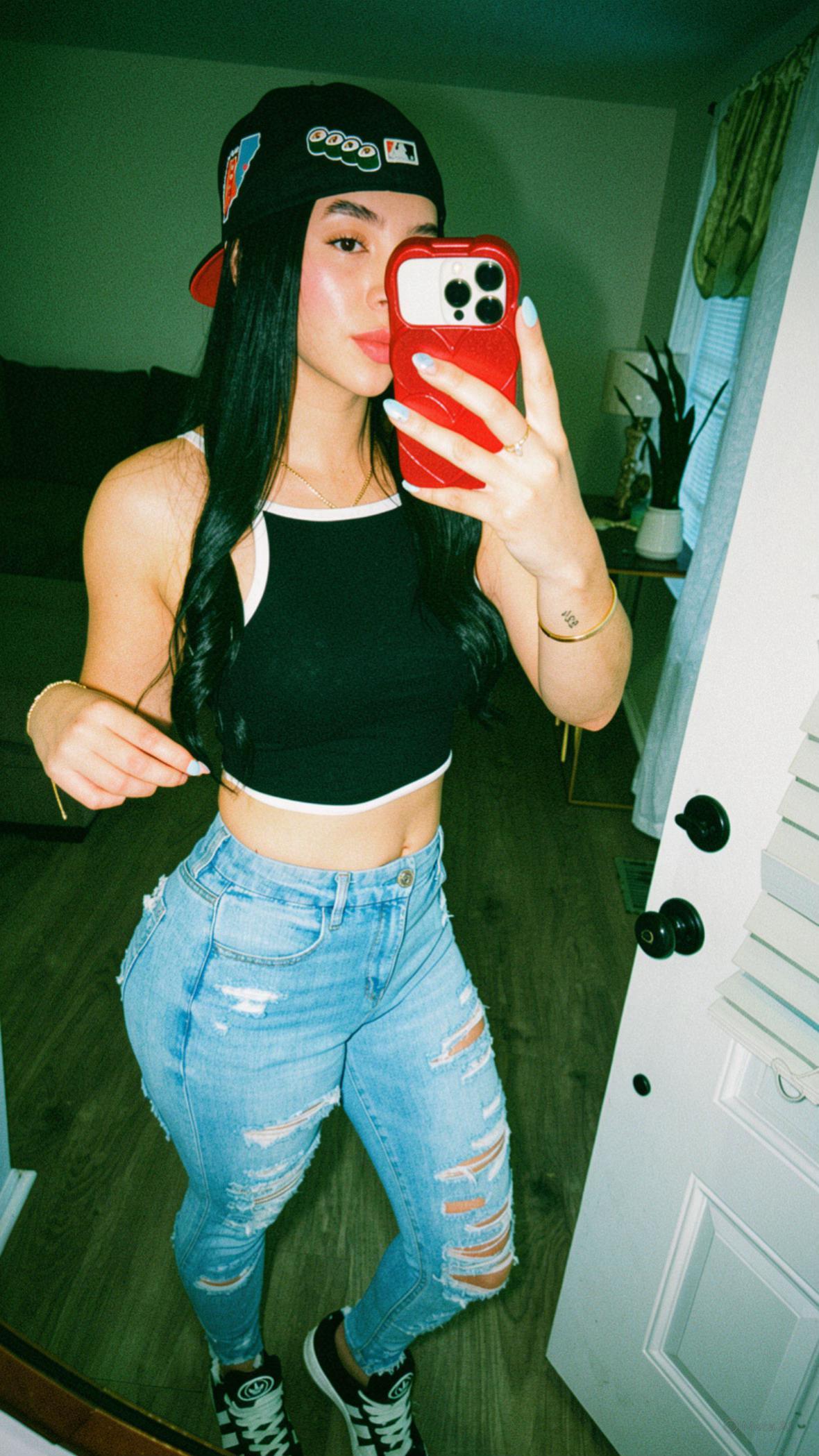 @CelesteeS