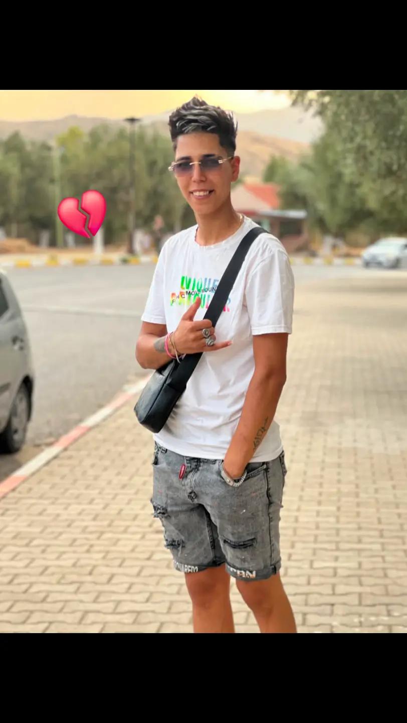 @kįmøú💔