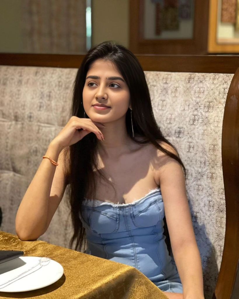 @Rosha0077