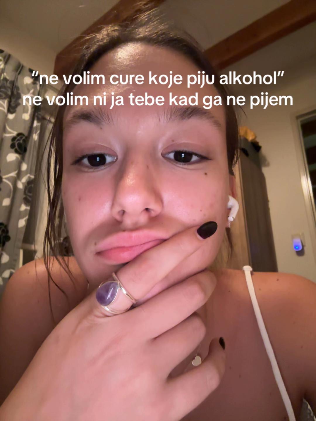 @марија