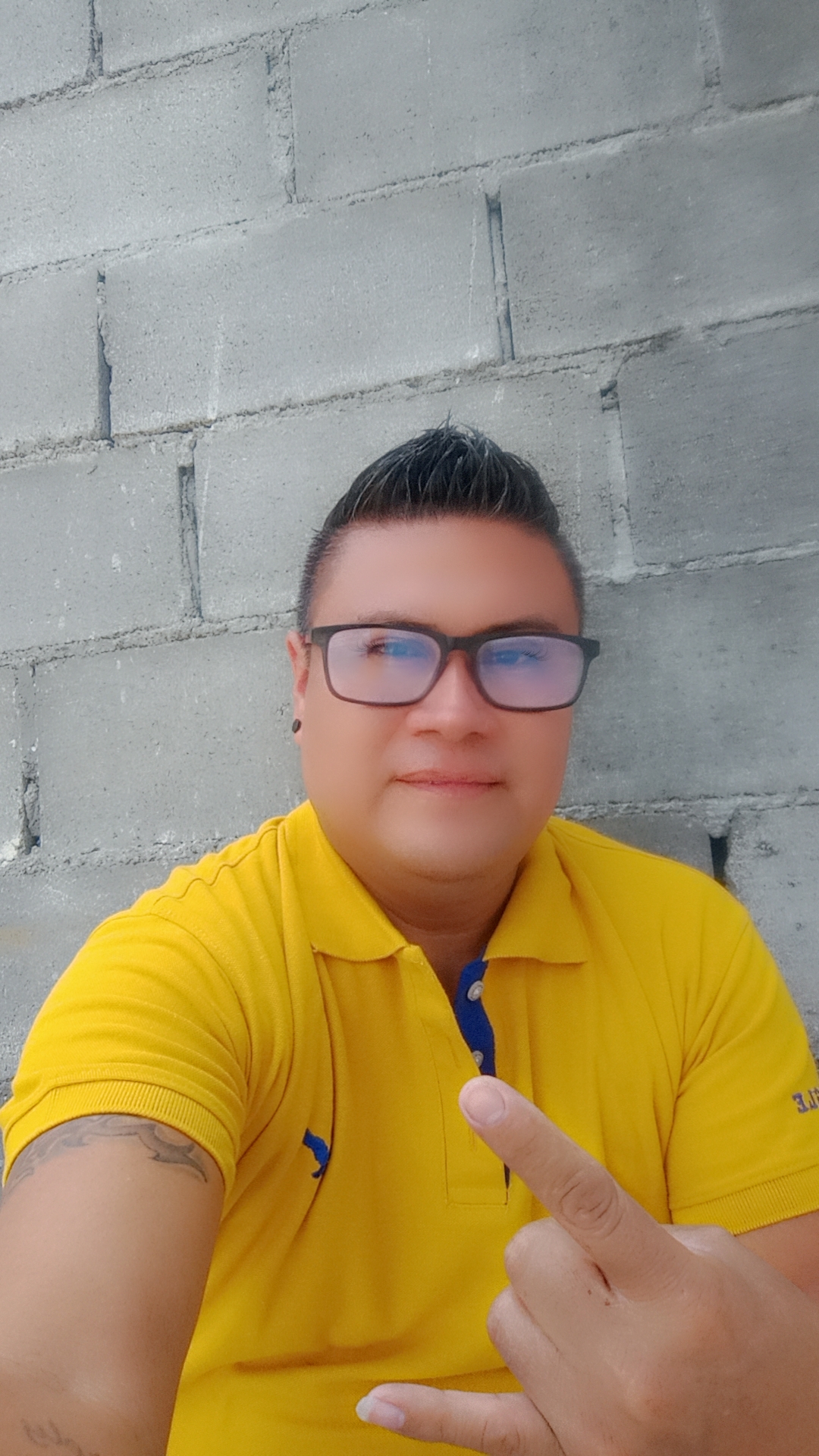 @elias gonzalez hernandez