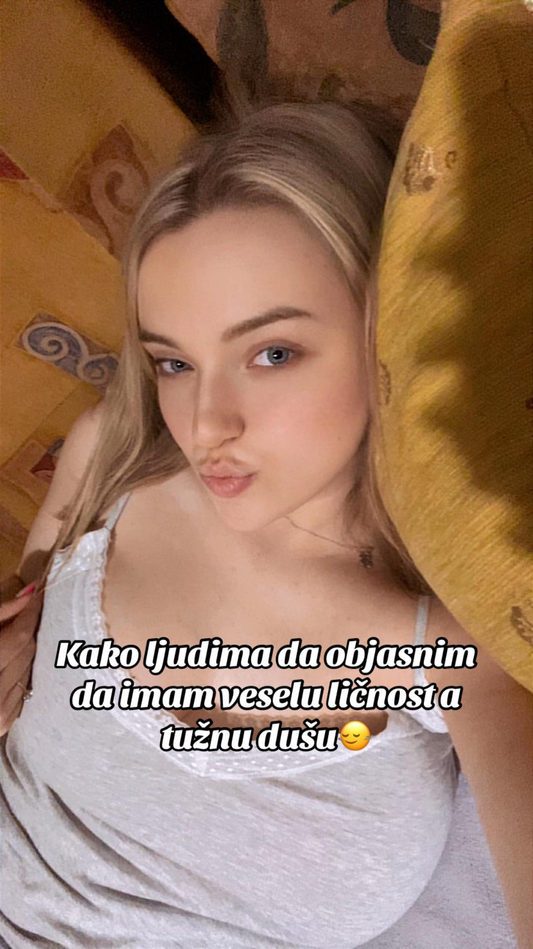 @𝐄𝐋𝐀✨
