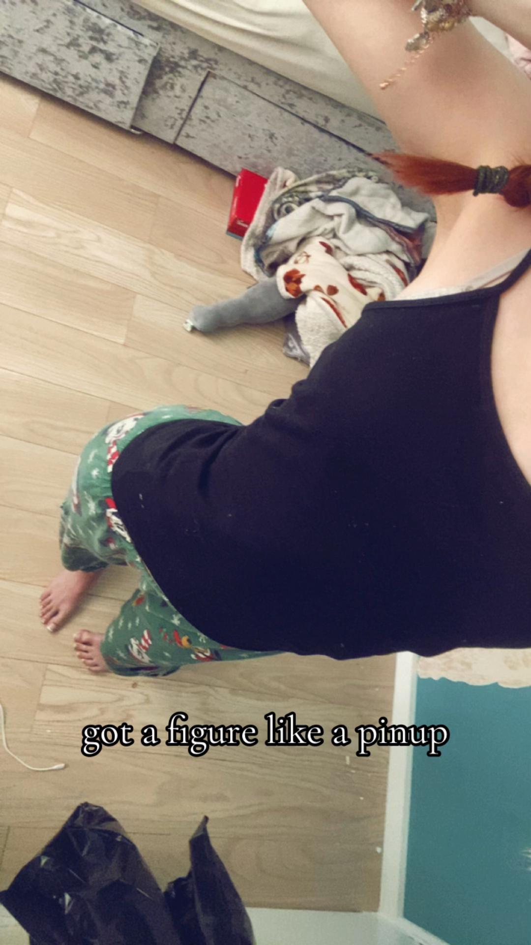 @𝐋 𝐄 𝐀 𝐇 🧿🤍
