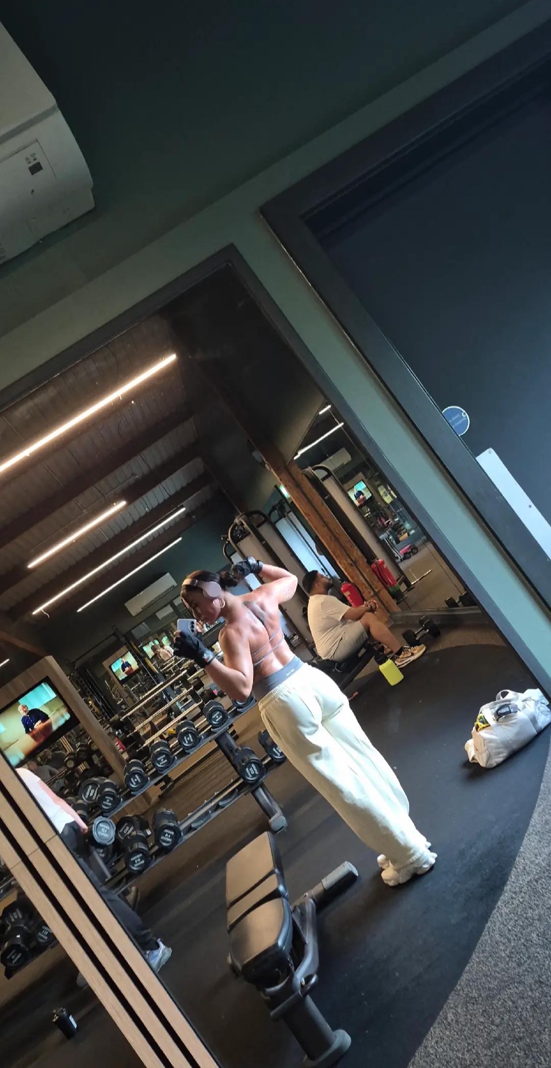 @K | Pole & Calisthenics ๐คธโ๏ธ