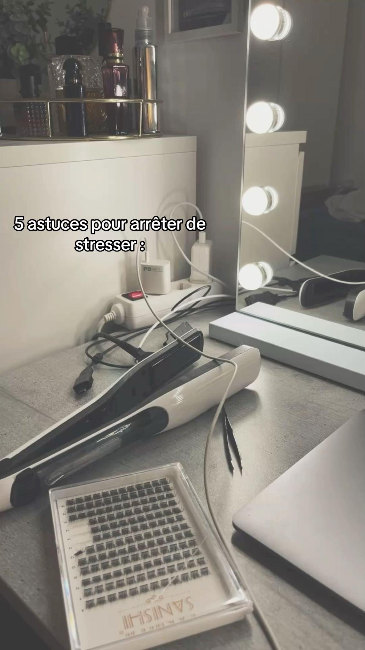 @🪬