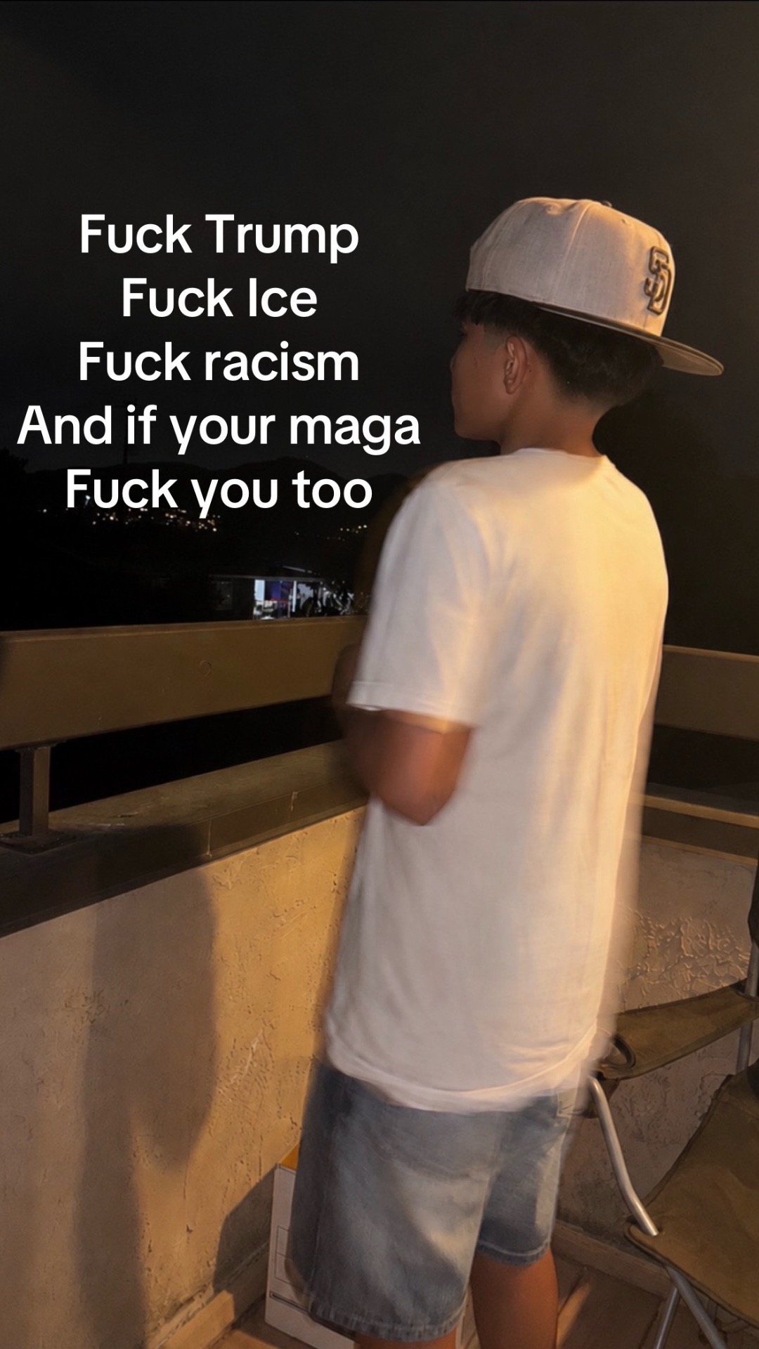 @⃟